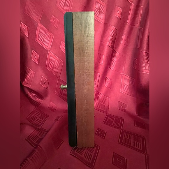 Vintage brown wooden key box, cabinet with vintage botanical floral print - Picture 6 of 16